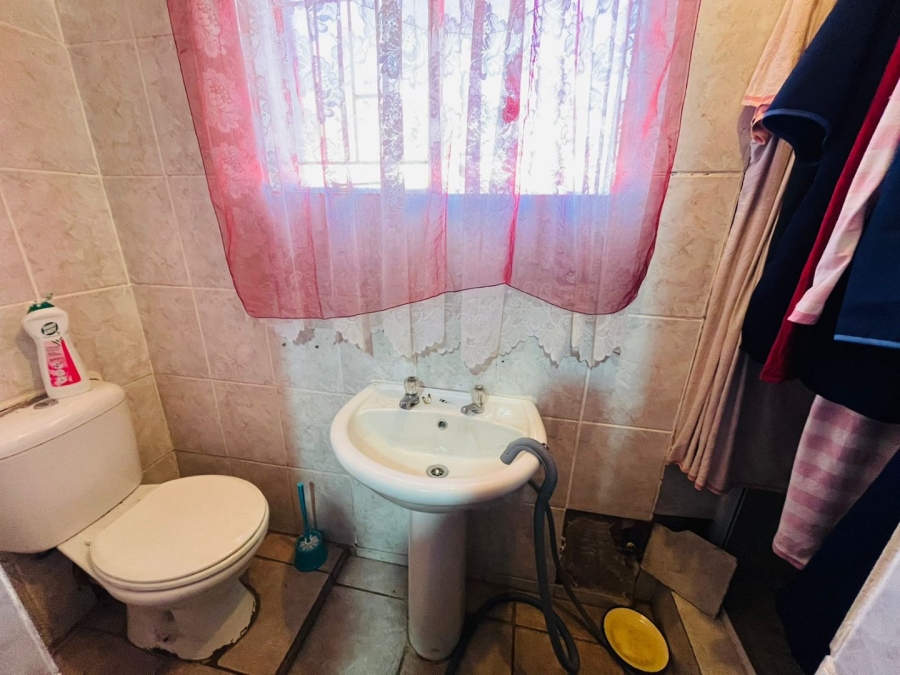 4 Bedroom Property for Sale in Brandwag Free State